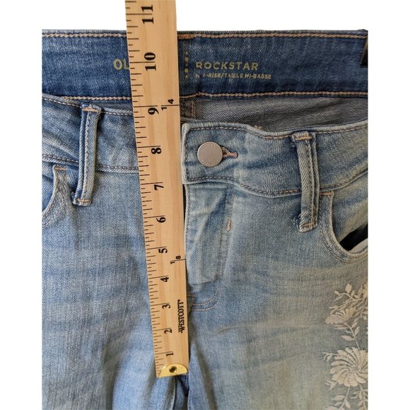 Womens Old Navy Rockstar Mid-Rise Distressed Embroidered Floral Capri Jeans Sz 6 - Picture 11 of 14